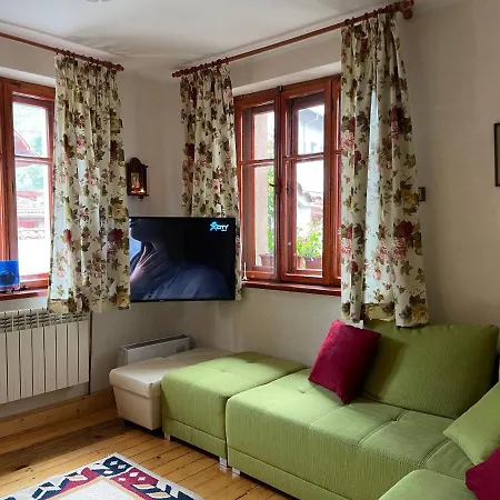 Willy Villy's House Apartament Czepełare